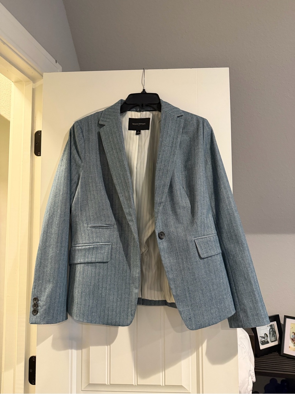 Banana Republic Light Blue Pinstripe Women’s Blazer